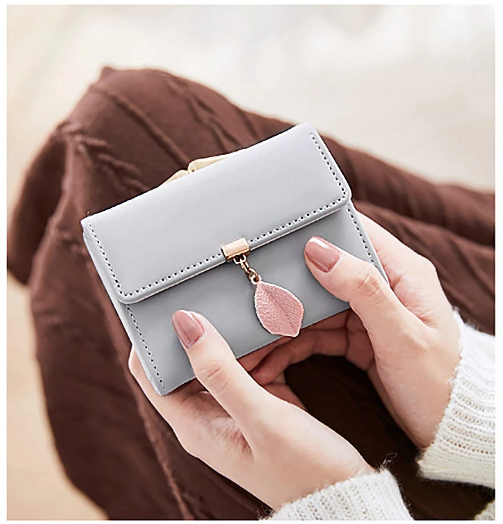 Womens Wallet PU Leather RFID Blocking Card Holder Elegant Zipper Coin Purse Leaf Pendant(Pale Mauve)